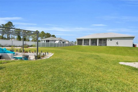 Villa ou maison à vendre à Lehigh Acres, Floride: 3 chambres, 196.95 m2 № 1700971 - photo 3
