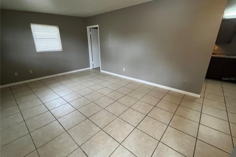 Apartment in Winter Haven, Florida 2 bedrooms, 59.83 sq.m. № 2391216 - photo 3