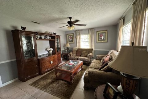 Casa en venta en Orlando, Florida, 3 dormitorios, 189.99 m2 № 1878064 - foto 15