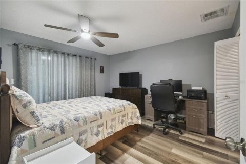Снять в аренду кондоминиум в Порт-Ричи, Флорида 4 комнаты, 90.86м2, № 1888644 - фото 20