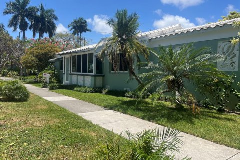 Дом в Холливуд, Флорида 3 спальни, 156.08м2 № 2021109