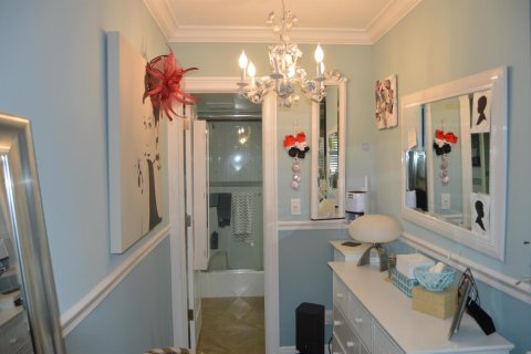 Condo in Deerfield Beach, Florida, 2 bedrooms № 2261897 - photo 21