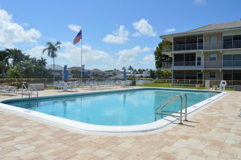 Condo in Deerfield Beach, Florida, 2 bedrooms № 2261897 - photo 25