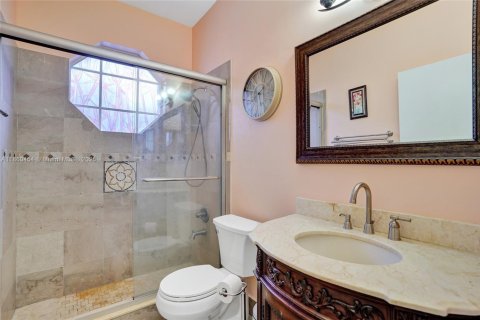 House in Pembroke Pines, Florida 4 bedrooms, 202.16 sq.m. № 1892393 - photo 13