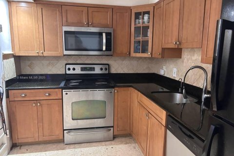 Copropriété à vendre à Sunny Isles Beach, Floride: 1 chambre, 65.5 m2 № 2037139 - photo 4