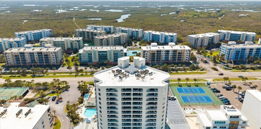 Condominio en New Smyrna Beach, Florida, 2 dormitorios № 2112681