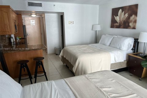 Купить кондоминиум в Санни-Айлс-Бич, Флорида 33.44м2, № 1959387 - фото 6