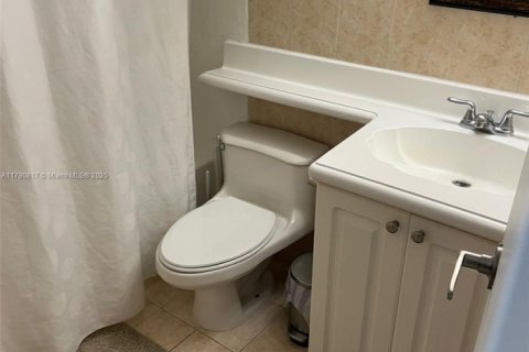 Купить кондоминиум в Санни-Айлс-Бич, Флорида 33.44м2, № 1959387 - фото 7