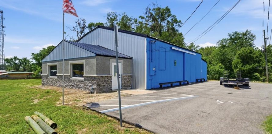 Commercial property in Brooksville, Florida 280.56 sq.m. № 2213582