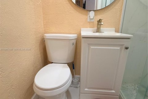 Commercial property in Lauderdale Lakes, Florida 27.87 sq.m. № 2029421 - photo 11