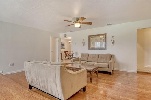 Casa en venta en Bradenton, Florida, 4 dormitorios, 248.23 m2 № 1845222 - foto 7