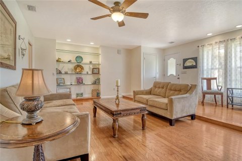 Casa en venta en Bradenton, Florida, 4 dormitorios, 248.23 m2 № 1845222 - foto 5