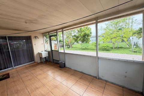 Villa ou maison à vendre à Pembroke Pines, Floride: 2 chambres, 109.72 m2 № 2087951 - photo 9