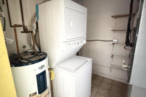Villa ou maison à vendre à Pembroke Pines, Floride: 2 chambres, 109.72 m2 № 2087951 - photo 20