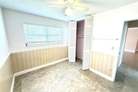 Villa ou maison à vendre à Pembroke Pines, Floride: 2 chambres, 109.72 m2 № 2087951 - photo 15