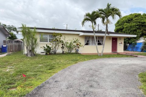 Villa ou maison à vendre à Pembroke Pines, Floride: 2 chambres, 109.72 m2 № 2087951 - photo 2