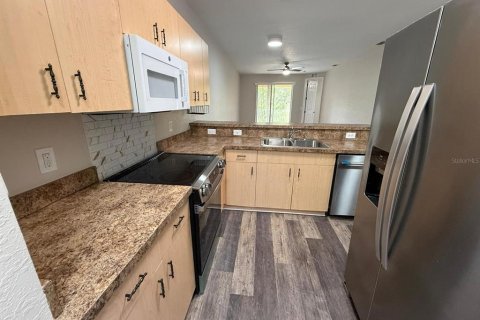 Copropriété à louer à Poinciana, Floride: 3 chambres, 113.15 m2 № 2408863 - photo 8