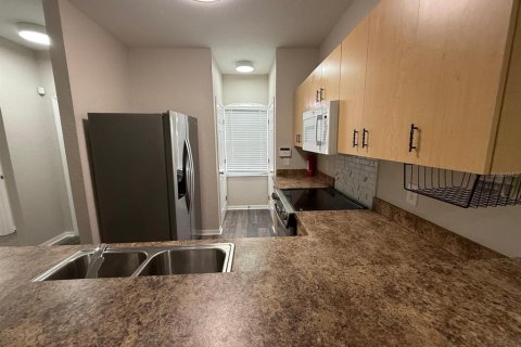 Copropriété à louer à Poinciana, Floride: 3 chambres, 113.15 m2 № 2408863 - photo 6