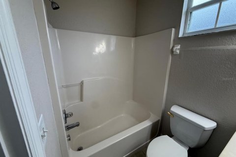 Copropriété à louer à Poinciana, Floride: 3 chambres, 113.15 m2 № 2408863 - photo 18