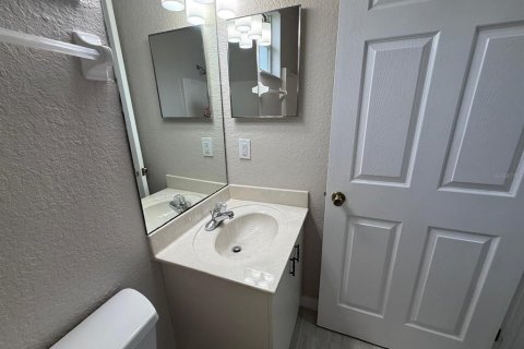 Copropriété à louer à Poinciana, Floride: 3 chambres, 113.15 m2 № 2408863 - photo 19