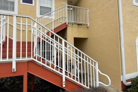 Copropriété à louer à Poinciana, Floride: 3 chambres, 113.15 m2 № 2408863 - photo 2