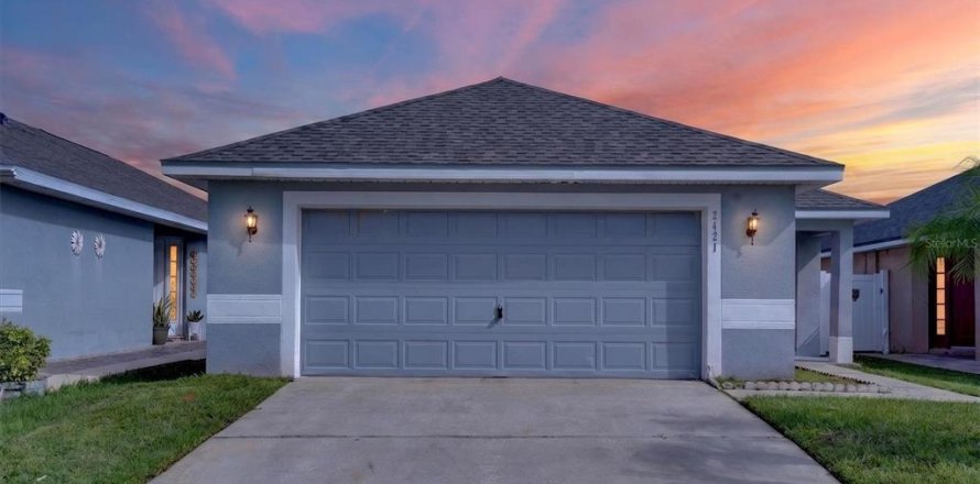 Casa en Kissimmee, Florida 3 dormitorios, 144.93 m2 № 2386217