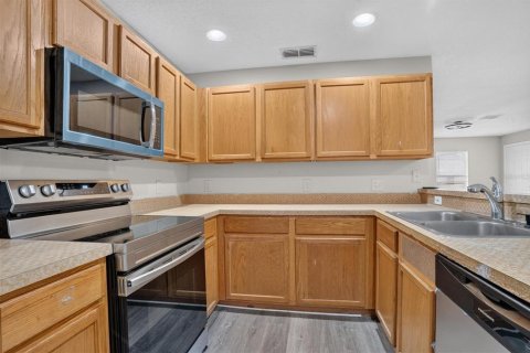 Casa en venta en Kissimmee, Florida, 3 dormitorios, 144.93 m2 № 2386217 - foto 10