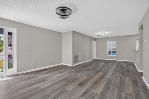 Casa en venta en Kissimmee, Florida, 3 dormitorios, 144.93 m2 № 2386217 - foto 7