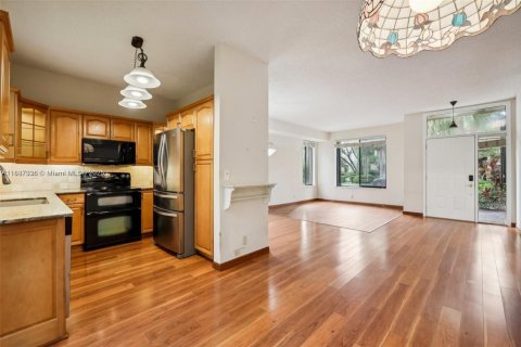 Condominio en venta en Plantation, Florida, 3 dormitorios, 137.5 m2 № 1828709 - foto 4