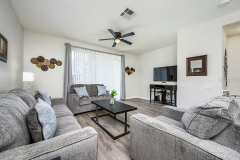 Townhouse in Orlando, Florida 3 bedrooms, 162.21 sq.m. № 1723157 - photo 5