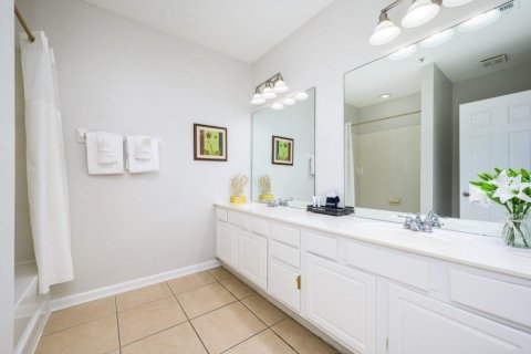 Townhouse in Orlando, Florida 3 bedrooms, 162.21 sq.m. № 1723157 - photo 14