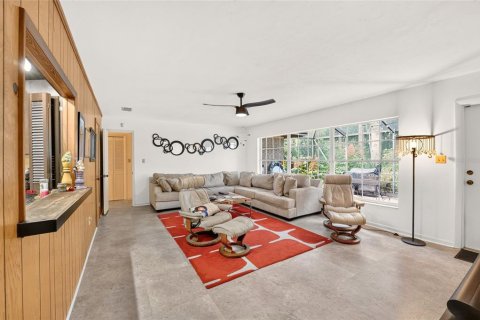 Villa ou maison à vendre à Gainesville, Floride: 4 chambres, 270.81 m2 № 2305054 - photo 4