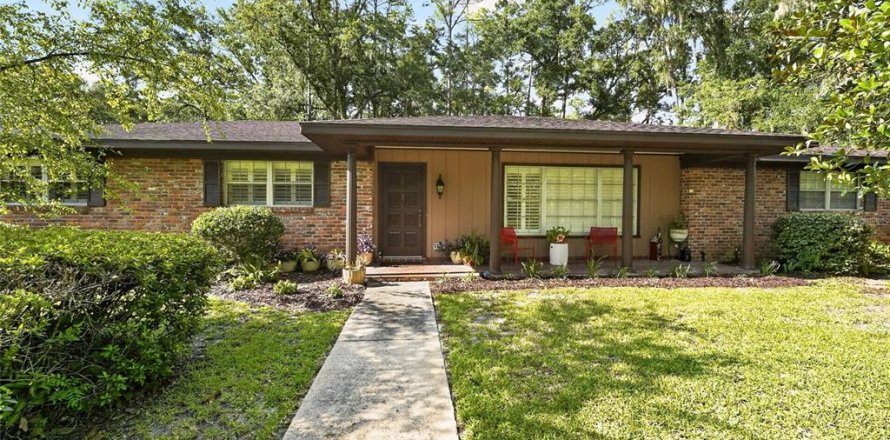 Villa ou maison à Gainesville, Floride 4 chambres, 270.81 m2 № 2305054