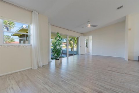 Villa ou maison à vendre à Lake Worth, Floride: 3 chambres, 190.54 m2 № 2023545 - photo 9