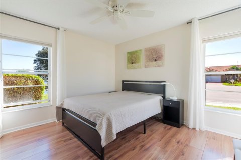 Villa ou maison à vendre à Lake Worth, Floride: 3 chambres, 190.54 m2 № 2023545 - photo 29