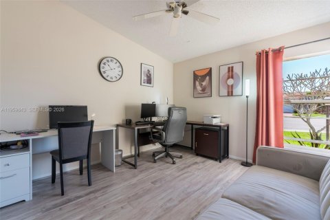 Villa ou maison à vendre à Lake Worth, Floride: 3 chambres, 190.54 m2 № 2023545 - photo 28