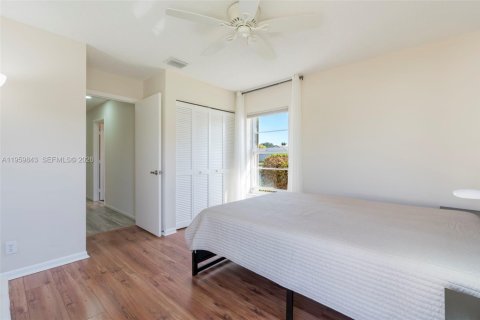 Villa ou maison à vendre à Lake Worth, Floride: 3 chambres, 190.54 m2 № 2023545 - photo 30