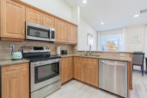 Villa ou maison à vendre à Lake Worth, Floride: 3 chambres, 190.54 m2 № 2023545 - photo 23