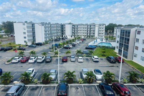 Copropriété à louer à Miami, Floride: 2 chambres, 108.32 m2 № 2031196 - photo 15