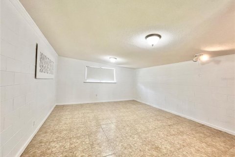 House in Orlando, Florida 3 bedrooms, 161.74 sq.m. № 1876351 - photo 15