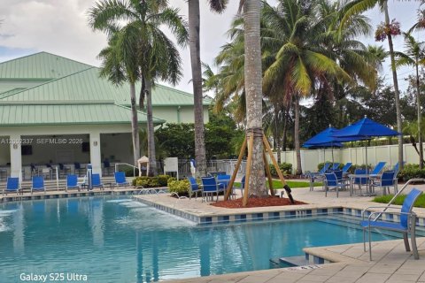 Снять в аренду кондоминиум в Дорал, Флорида 1 спальня, 99.41м2, № 2067961 - фото 9