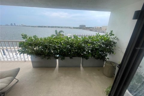 Condo in Tampa, Florida, 3 bedrooms  № 2272753 - photo 29