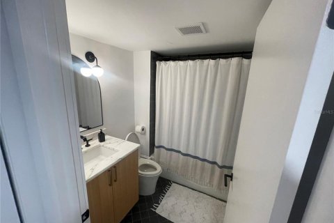 Condo in Tampa, Florida, 3 bedrooms  № 2272753 - photo 15