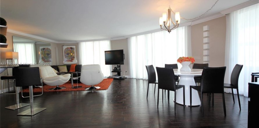 Condo à Miami Beach, Floride, 2 chambres № 1698384