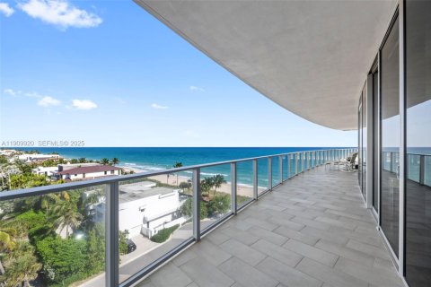 Condo in Fort Lauderdale, Florida, 4 bedrooms  № 1994619 - photo 27