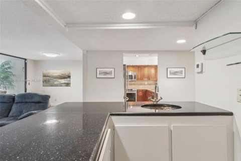 Condominio en venta en Plantation, Florida, 3 dormitorios, 170.94 m2 № 1933091 - foto 9