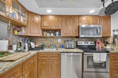 Condo in Tamarac, Florida, 2 bedrooms № 2177511 - photo 16