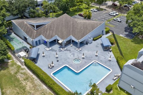 Condo in Tamarac, Florida, 2 bedrooms № 2177511 - photo 22