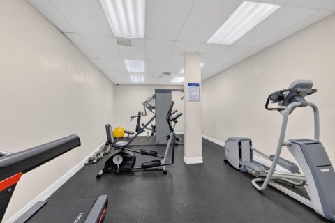 Condo in Tamarac, Florida, 2 bedrooms № 2177511 - photo 30