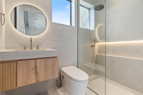 Townhouse in Miami, Florida 4 bedrooms, 243.78 sq.m. № 2045072 - photo 24